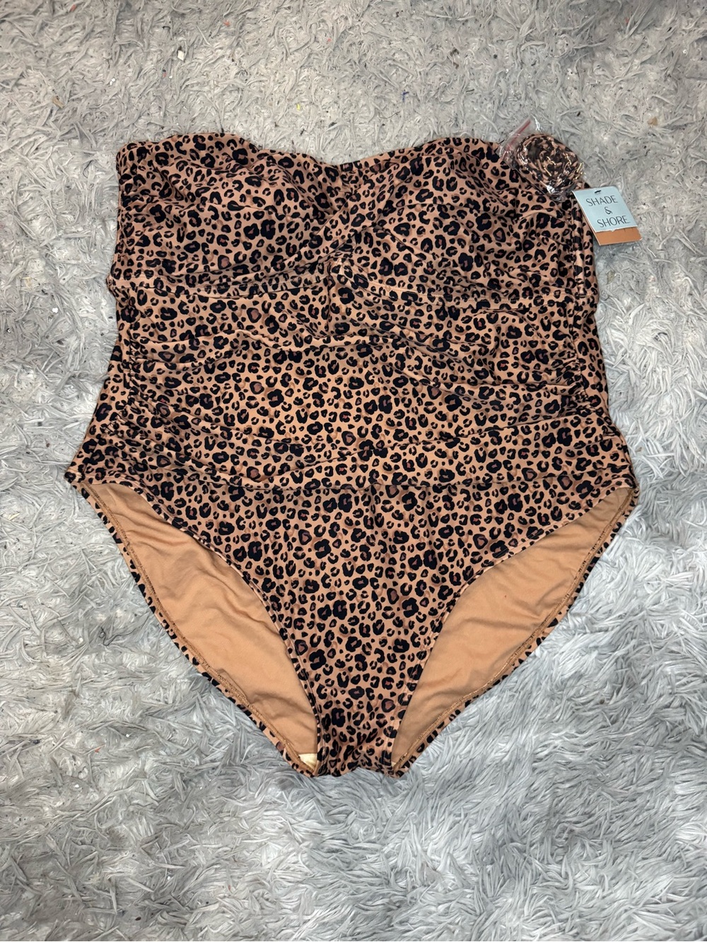 Shade & Shore Women’s Leopard Print Twist Front Strapless Swimsuit - Size 24 NWT